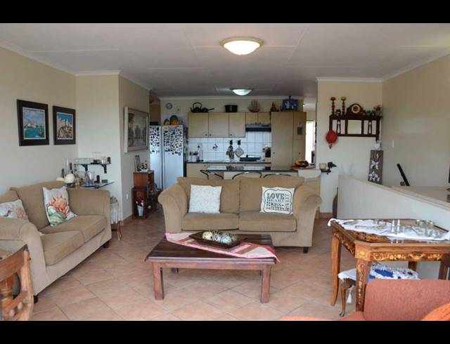 4 BEDROOM HOUSE FOR SALE IN ISLAND VIEW